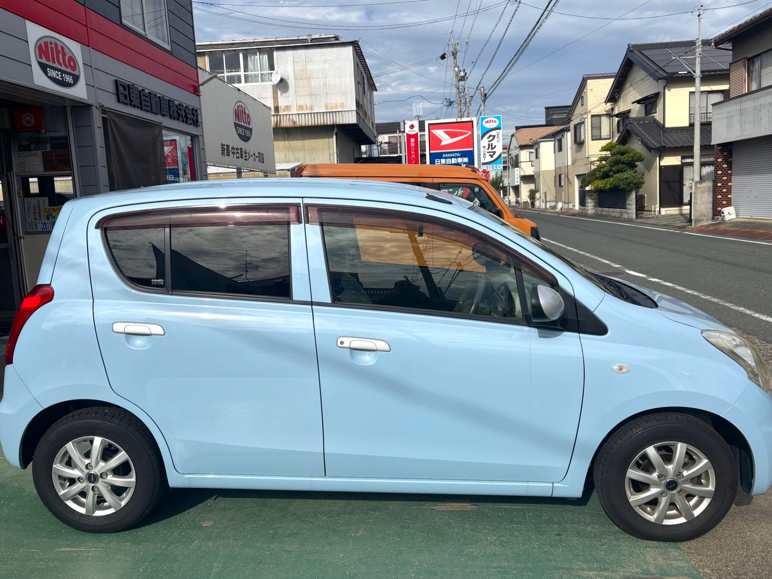 中古車販売　アルトエコS