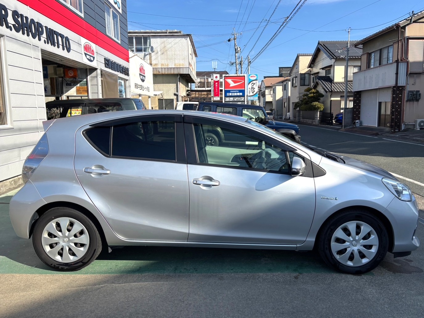 中古車販売 アクアS