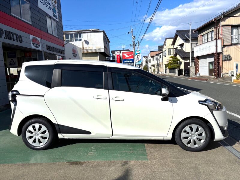 中古車販売 シエンタG