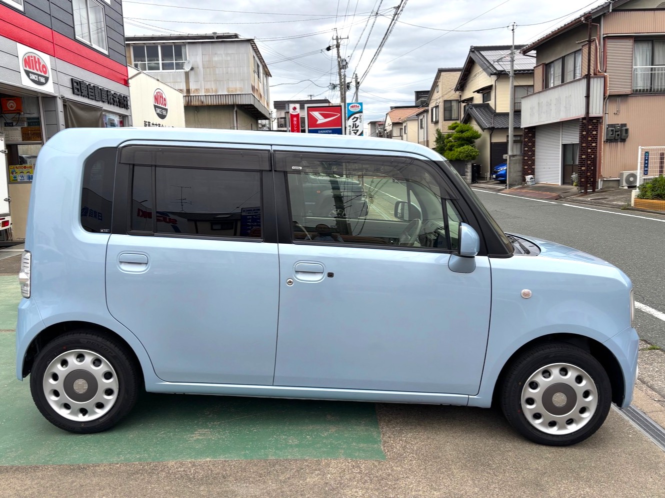 中古車販売　ムーブコンテ