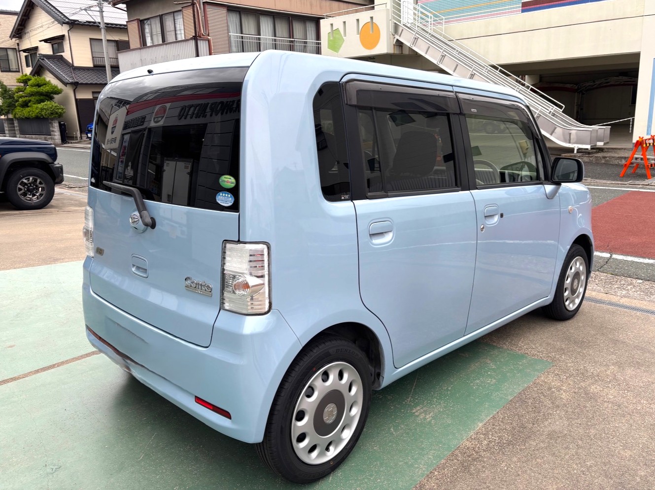 中古車販売　ムーブコンテ