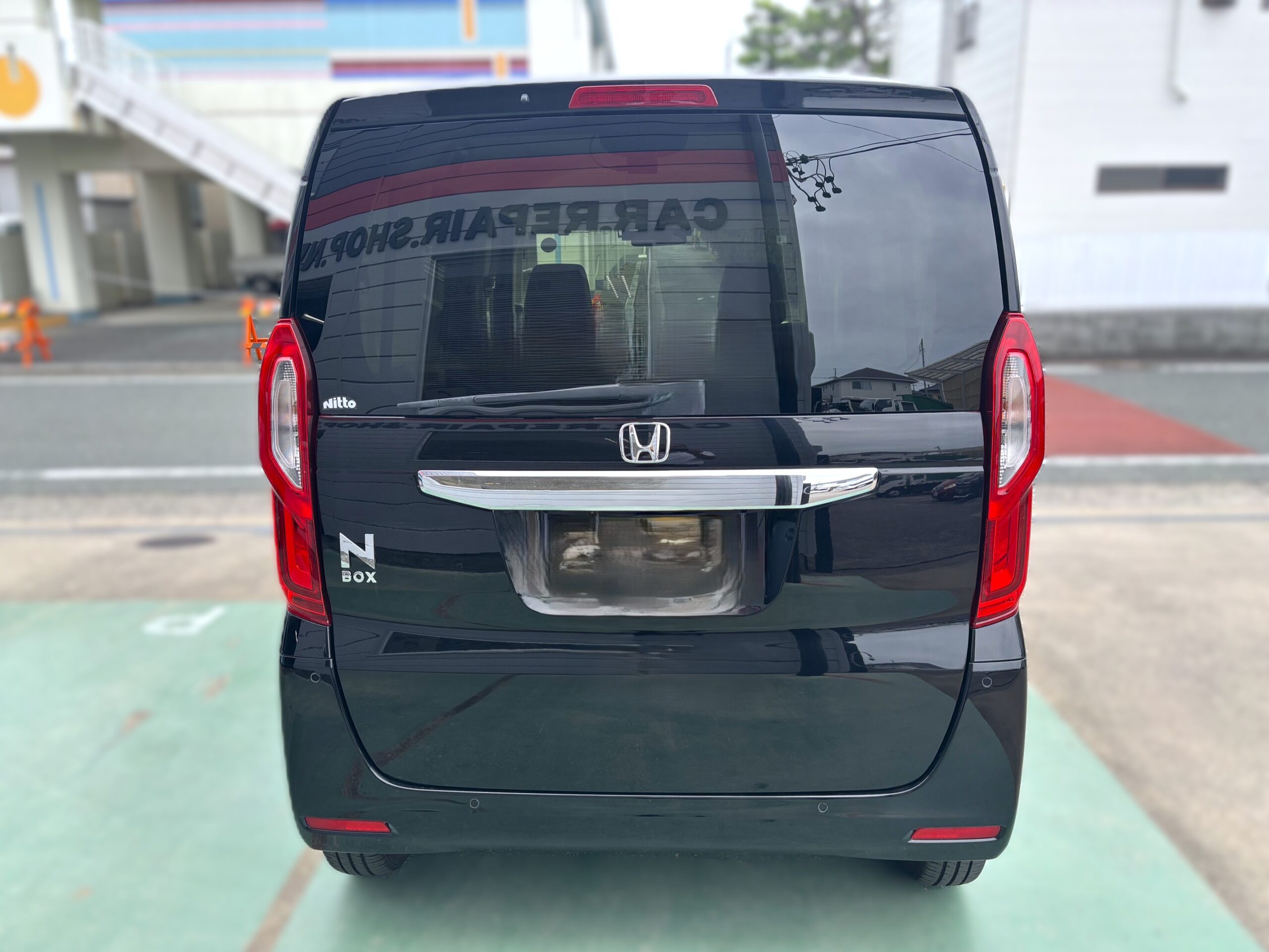 中古車販売　N BOX