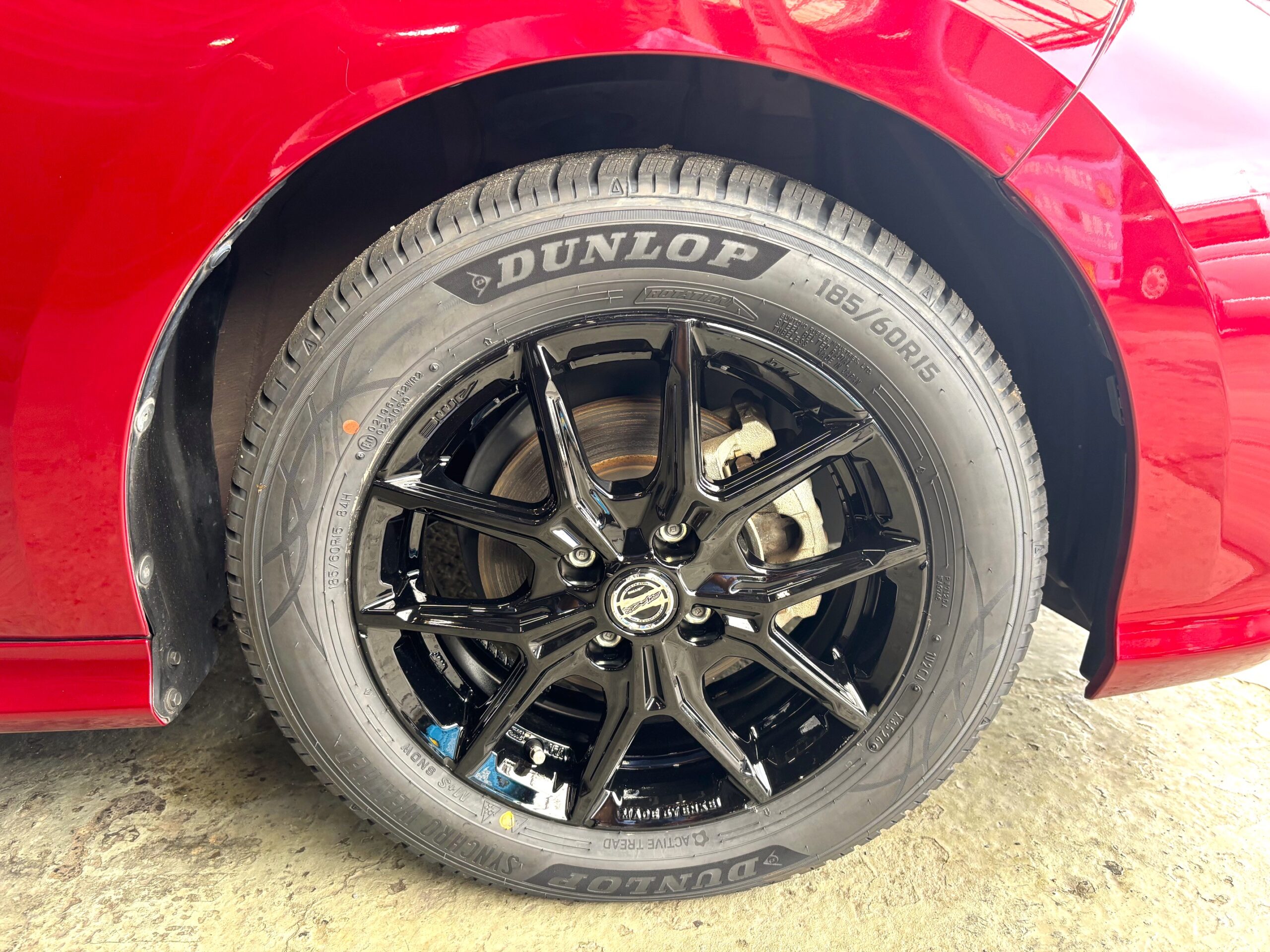 中古車販売　ヤリス