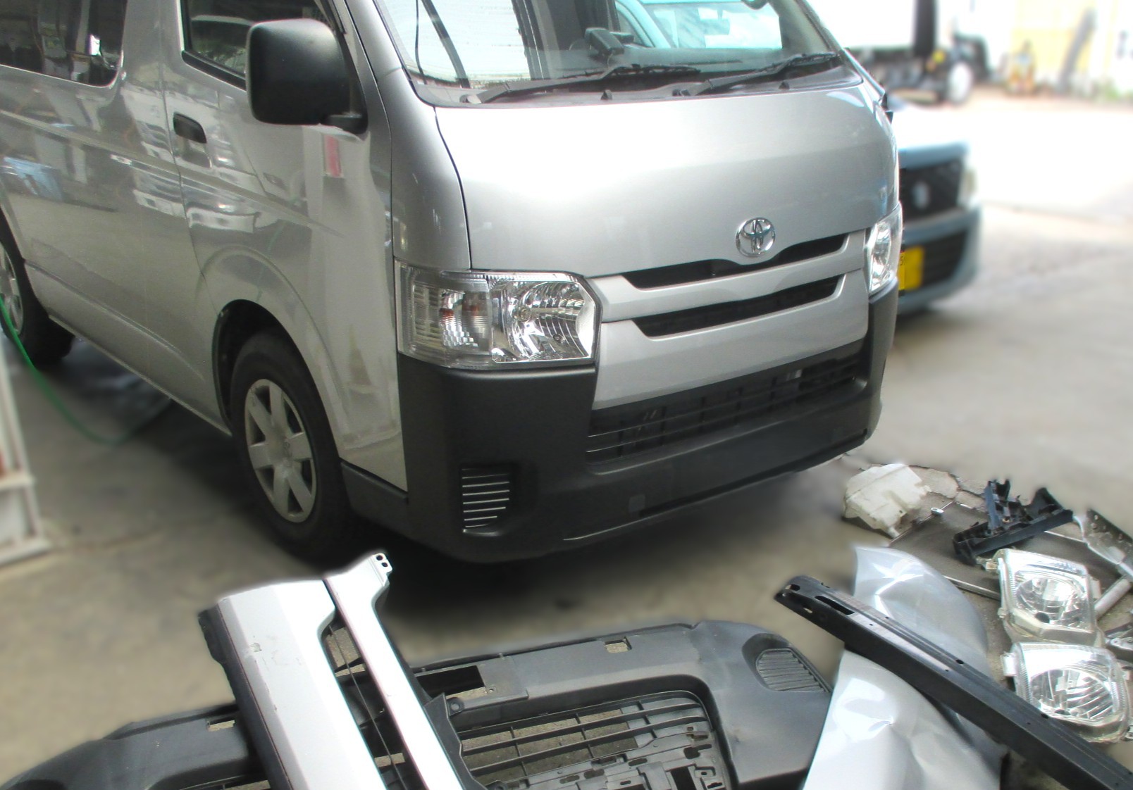 トヨタ ハイエース｜フロントまわりの事故修理
