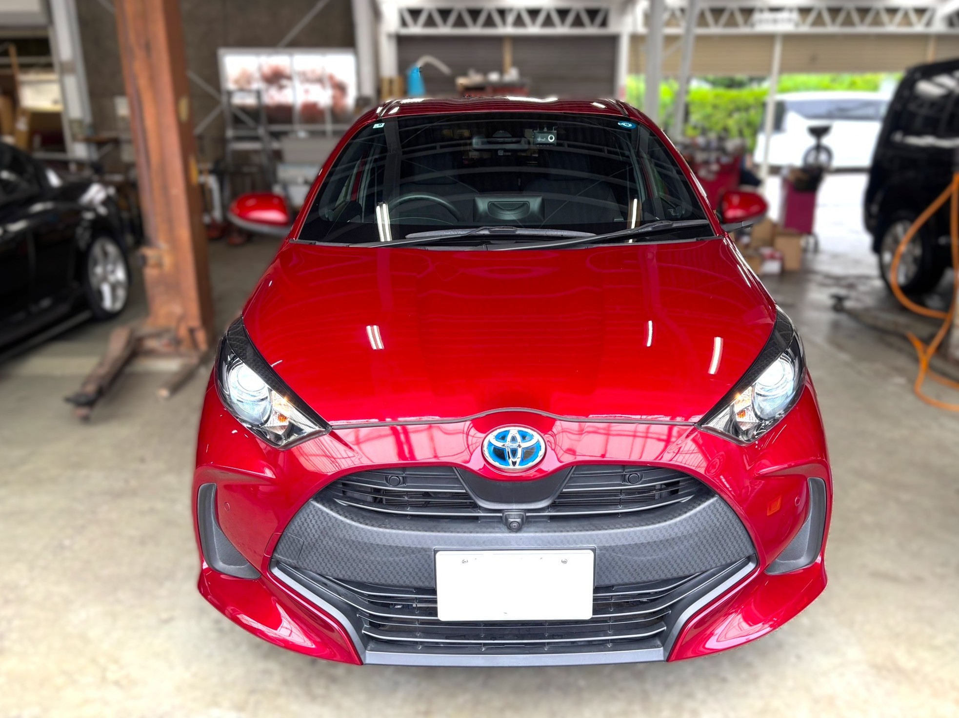中古車販売　ヤリス