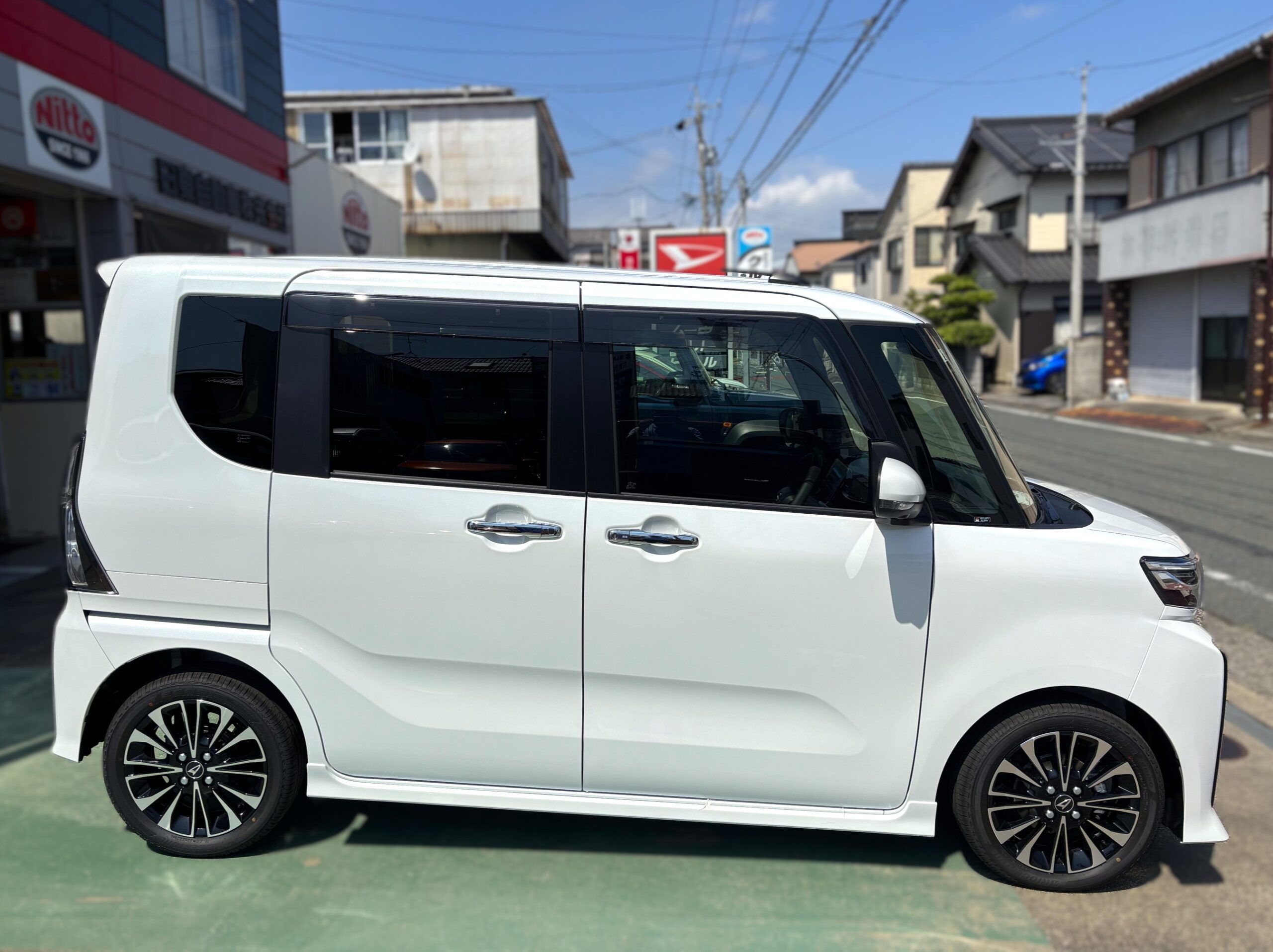 新車販売　ダイハツ　タント